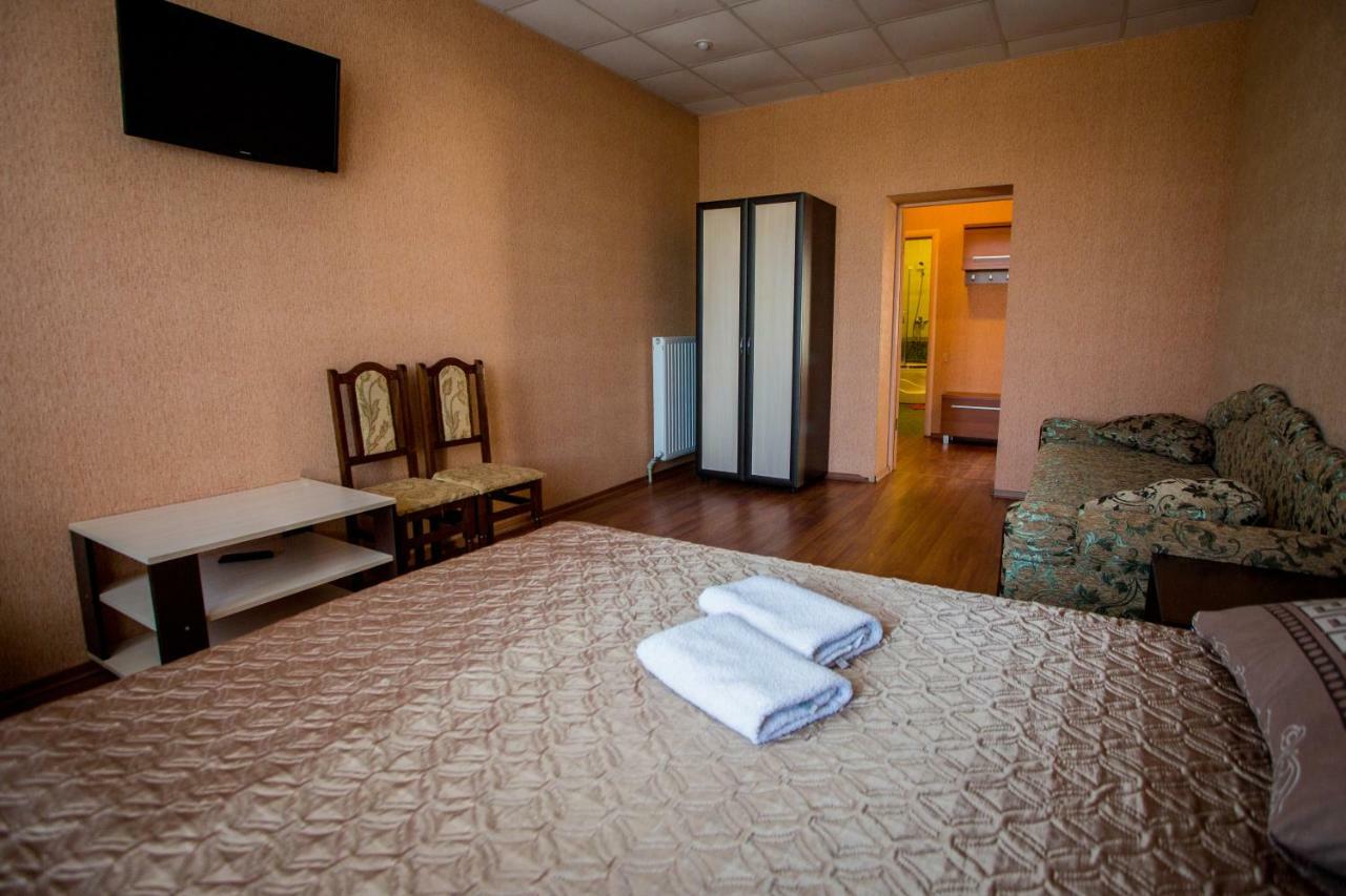 Art Hotel Izmail Dış mekan fotoğraf